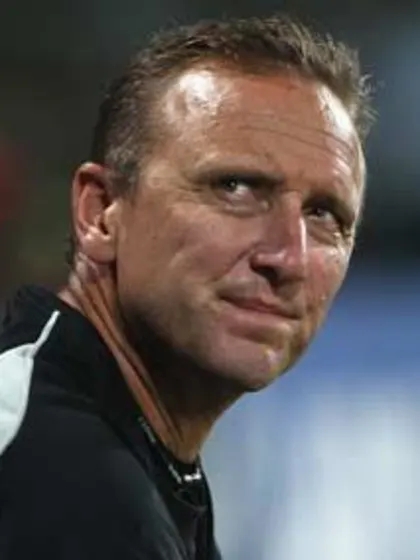 Donald turns down role as NZ bowling coach