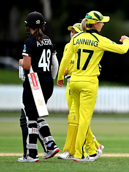 New Zealand and Australia aim to strengthen grip on semi-finals