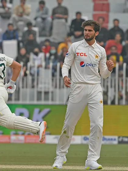 Australia top-order make merry as Pakistan bowlers grind away