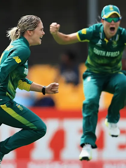 South Africa beats India; New Zealand knocks out Pakistan