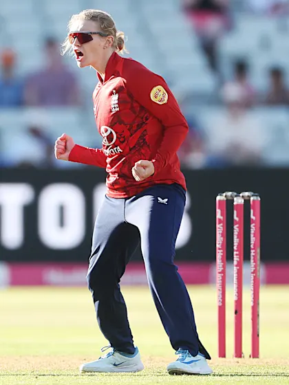 Charlie Dean – England’s star in the making | 100% Cricket