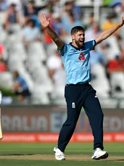 Bavuma-de Kock partnership cost England the first ODI, says Woakes