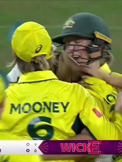 Suzie Bates - Wicket - Australia Women vs New Zealand Women