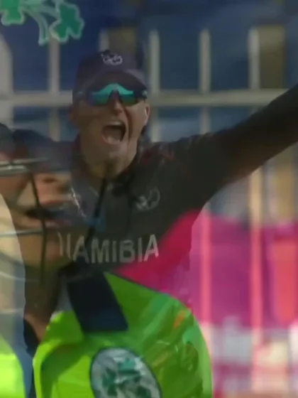 An excellent yorker from Smit sets the stumps alight