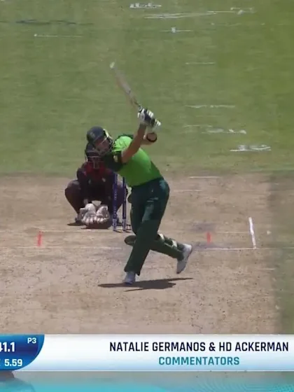 Nissan POTD: Luke Beaufort clubs a full-toss for six