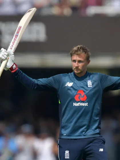 Dominant England reassert themselves in battle royale