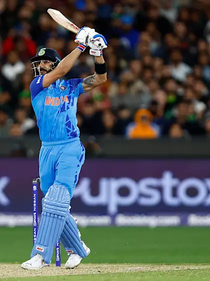 SIX: Virat Kohli clears the sight screen with ease | T20WC 2022
