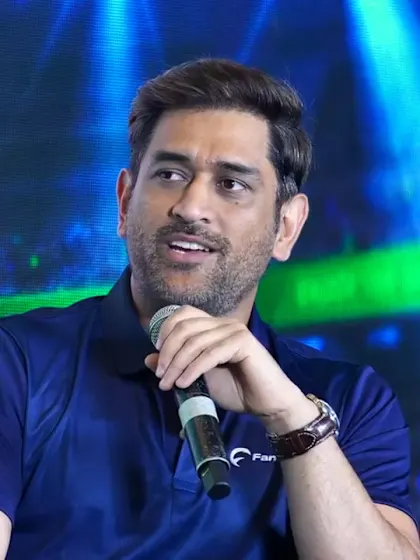 MS Dhoni reveals his favourite moment from the 2011 CWC Final | FanCraze