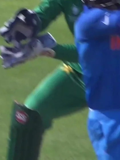 WICKET: Jadhav is dismissed by Shadab for 9