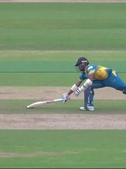 WICKET: Mendis run-out courtesy a direct hit by Bhuvneshwar