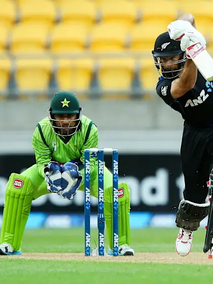 All-round Elliott stars in New Zealand win