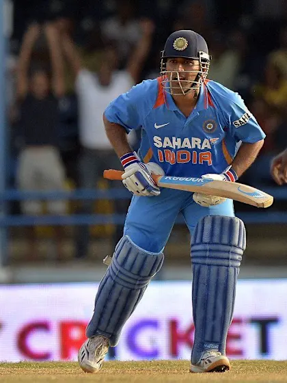 Dhoni wins LG People’s Choice Award