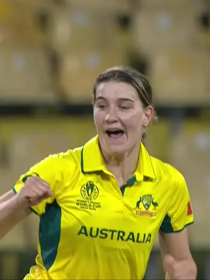 Fatima Sana - Wicket - Australia Women vs Pakistan Women
