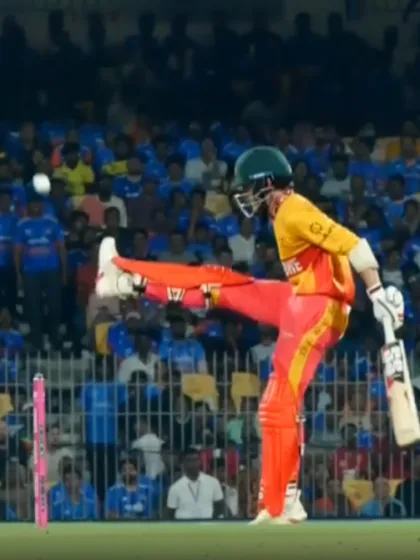 That's some save from Bennett | T20WC 2026