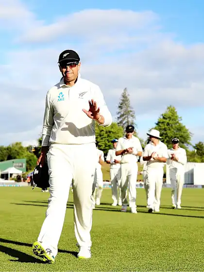 Taylor moves into top 10 in Test rankings