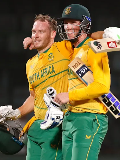 Talking Points: Miller, van der Dussen script record chase