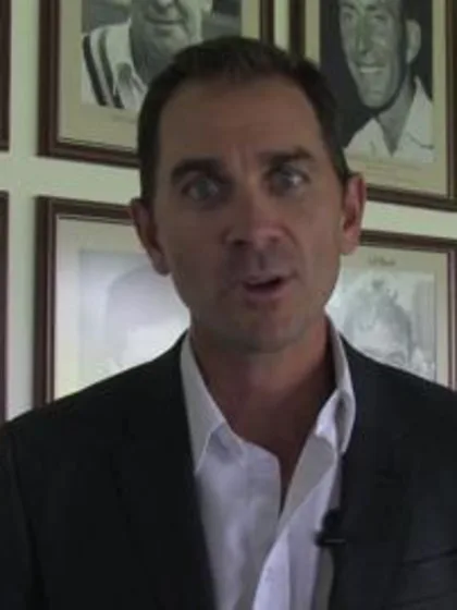 Justin Langer asks fans to register