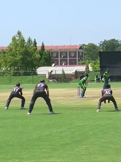 ICC U19 CWC: NGR v UAE – Aryan Lakra takes outstanding one-handed catch at slip