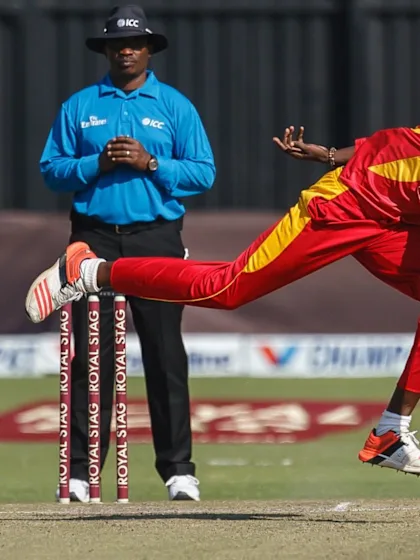 Williams, Mpofu keep Zimbabwe alive in series