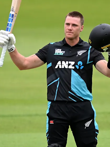 Finn Allen posts record knock as New Zealand dominate in Dunedin