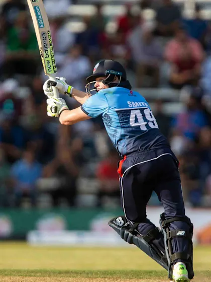 Steve Smith returns to action with quick 61