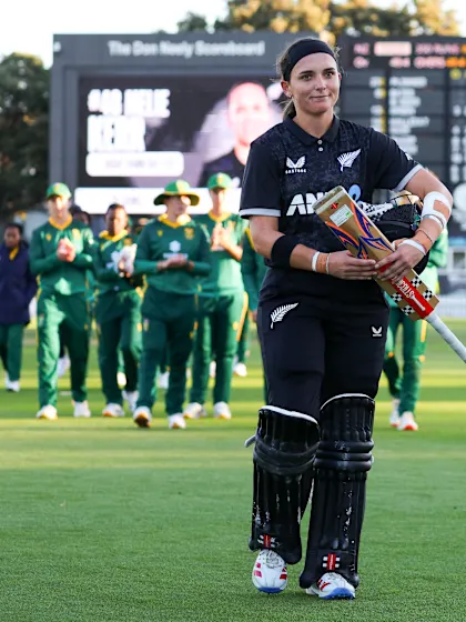 Kerr to lead as New Zealand reveal squad for England ODIs