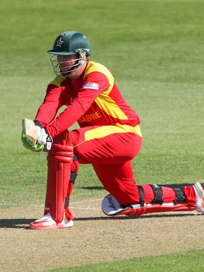 Williams, Ervine take Zimbabwe to four-wicket win