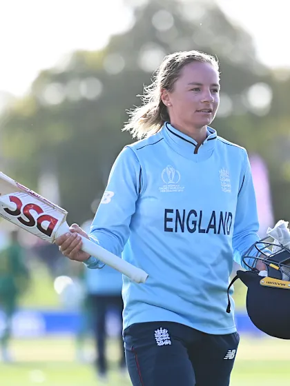 Wyatt sets up tantalising England v Australia final