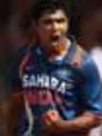 Tendulkar, Jadeja star in India's seven-wicket win