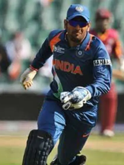 Rain ruined our chances in Sydney T20, rues Dhoni