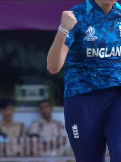 Sune Luus - Wicket - England Women vs South Africa Women