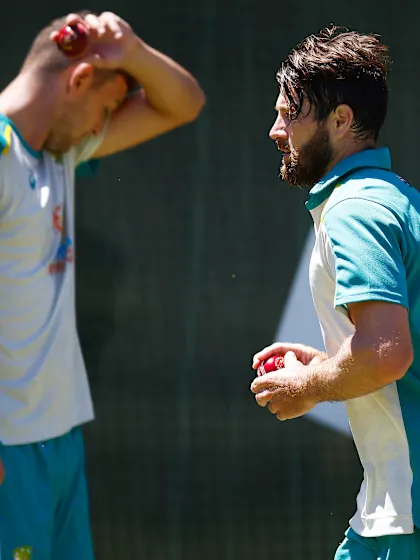 Australia forced to re-shuffle quicks for Pakistan tour