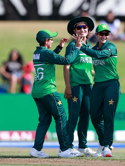 Pakistan face stern test but hope to unsettle favourites Australia