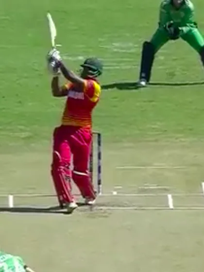 Zhuwao launches a six onto the roof and out of the ground!