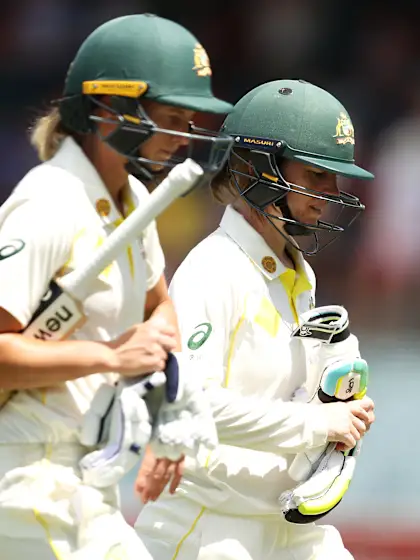 Haynes, Lanning escape England's clutches on day one
