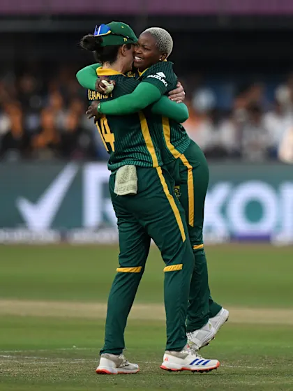 Mlaba spins a web around White Ferns | Player Highlights | CWC25