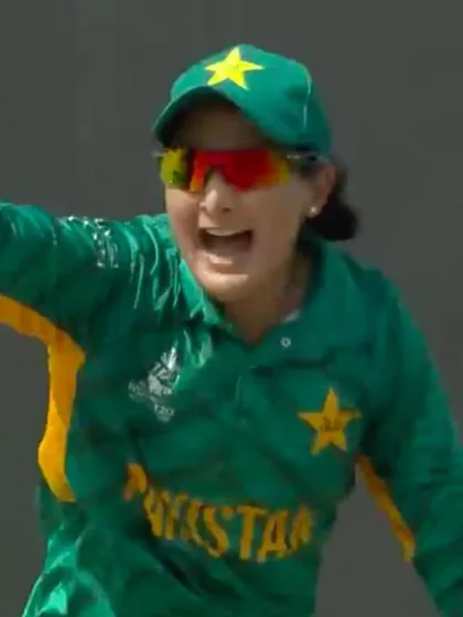 IND v PAK: Maroof claims the wicket of Smriti Mandhana