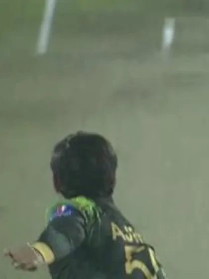 M13: IND v PAK - Rohit Sharma Wicket