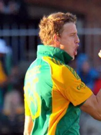 Morkel replaces Swann as No.1 ranked bowler