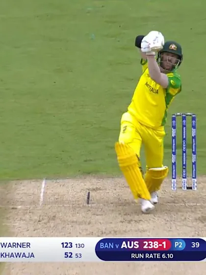 Nissan POTD: David Warner hits a bullet straight six off Rubel