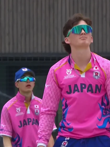 W Malajczuk with a Six vs. Japan