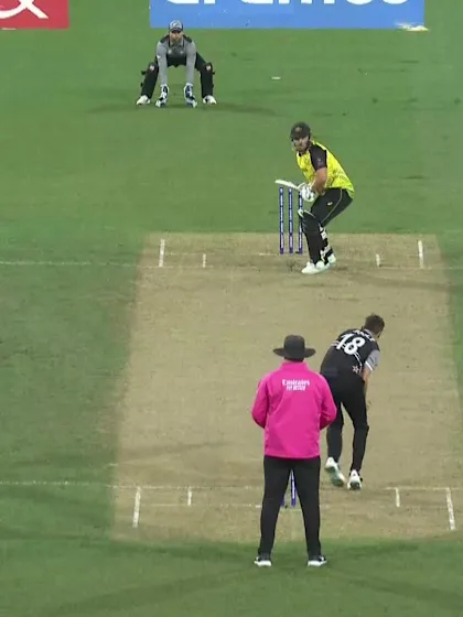 Six - Aaron Finch - Australia v New-Zealand ICC T20WC 2022