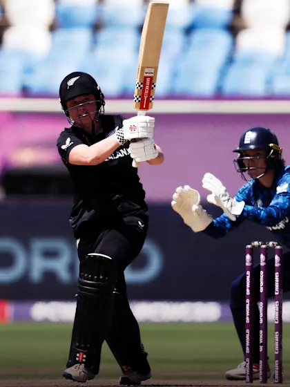 New Zealand batters make fast start | Powerplay Highlights | CWC25