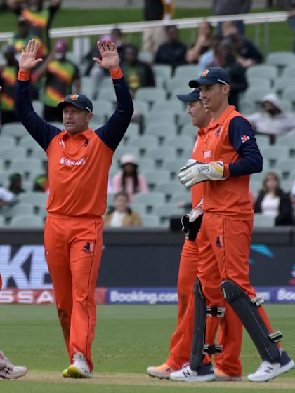 Wicket - Milton Shumba - Zimbabwe v Netherlands ICC T20WC 2022