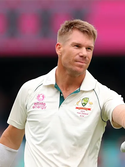 Warner, Lyon make it 3-0 for Australia