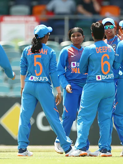 India overcome stutter to win tri-series opener