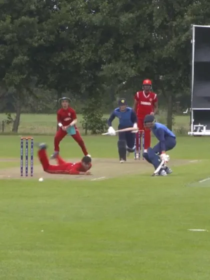 U19 CWC Europe Q: Sco v Den – Jasper Davidson of Scotland reaches his 50