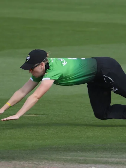 WGDS ride on Ravini Oa, Rebecca Silk strikes to beat Western Storm