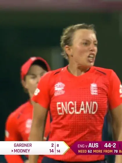 AUS v ENG: Danielle Hazell has Beth Mooney caught behind