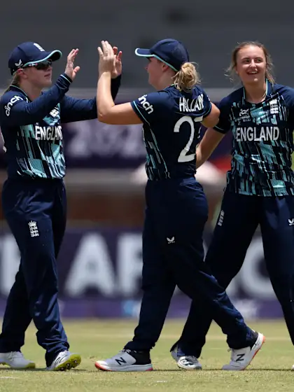 England remains unbeaten after massive victory over Ireland
